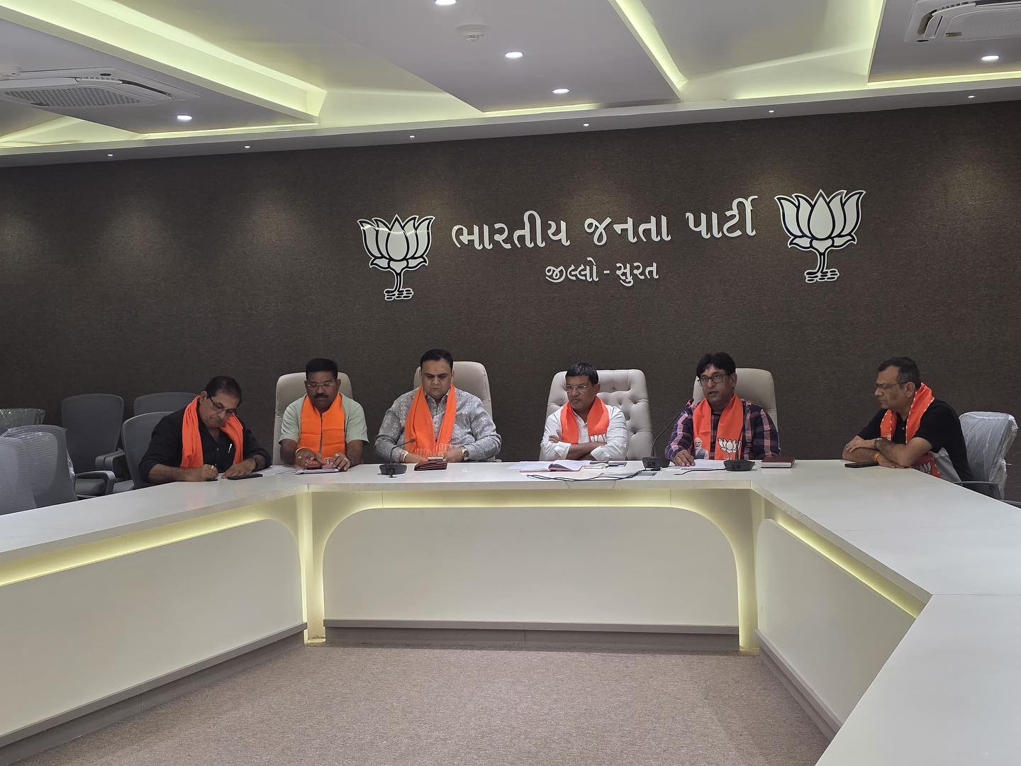 તા.૦૨-૦૮-૨૦૨૫ ના રોજ સુરત જીલ્લા ભારતીય જનતા પાર્ટીના પ્રશિક્ષણ વર્ગ અંગે વર્ચ્યુઅલ બેઠક યોજાઈ.